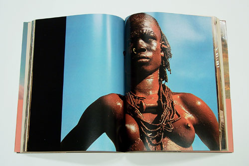 レニ・リーフェンシュタール写真集　ヌバ”>


<img src=