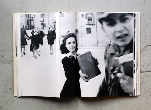 Observations: Photographs by Richard Avedon; Comments by Truman Capote.